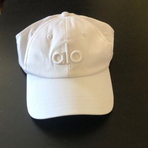 Alo Yoga Off Duty cap